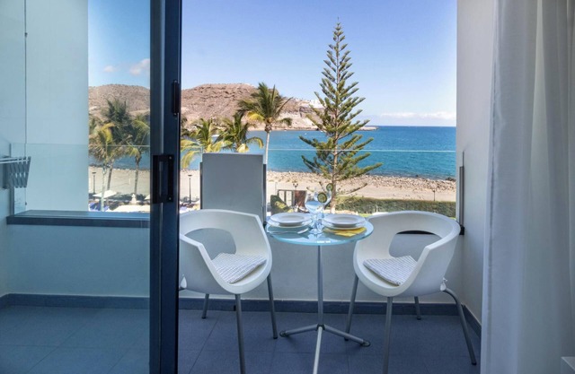Beachfront Playa del Cura 3 by VillaGranCanaria