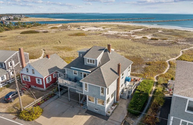 Beachfront Retreat with Breathtaking Views