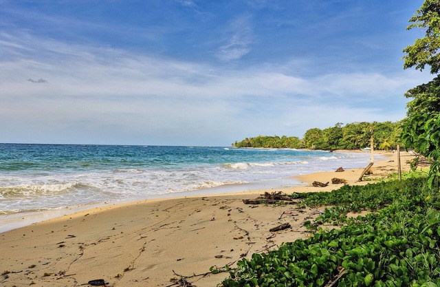Beachfront Rincón Mágico