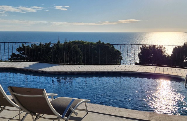 Beachfront Villa - modern seafront villa - breathtaking sea view, swimming pool