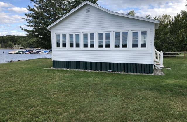 Beachside Cottage on Newfound Lake