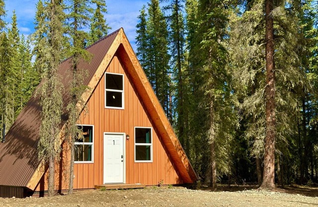 Bear Cabin 1 in Tok Alaska