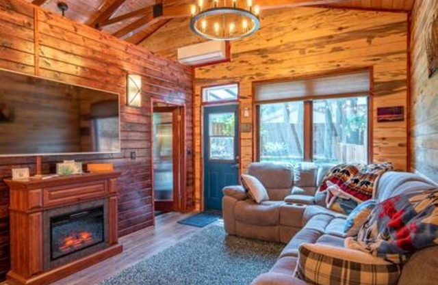Bear Lodge - Heart of Wine Country