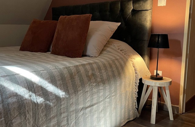 Beau Duplex Secteur st Amand les Eaux, Proche Thermes et Pasino. Parking Privé