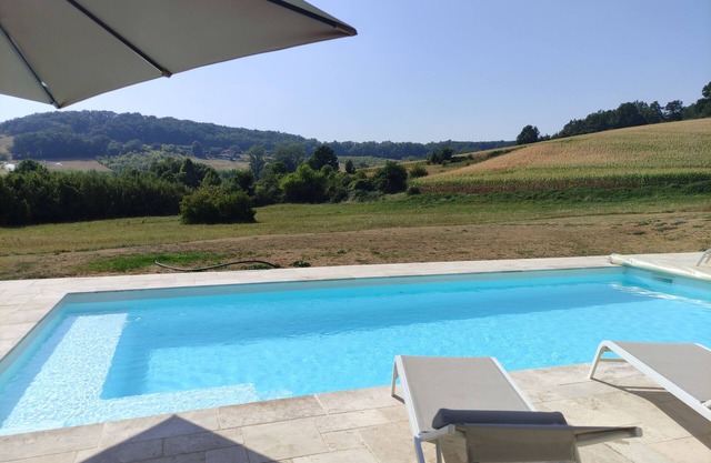Beautiful country house with heated swimming pool and hot tub