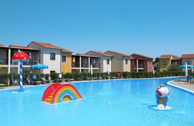 Beautiful apartment for 6 guests with pool, WIFI, A/C, TV and terrace