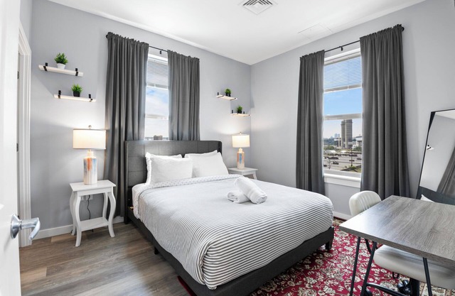 Beautiful 1BR Near Encore Boston 0337