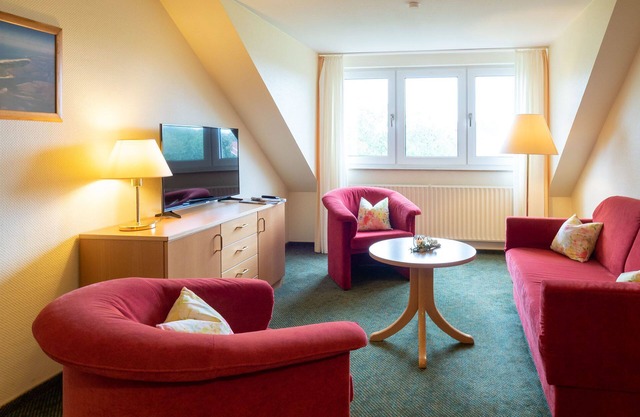 Beautiful 2-room apartment with balcony (east) in a central location