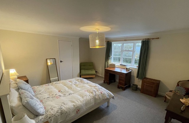 Beautiful 2Bed Cottage in Knowle St Giles nr Chard