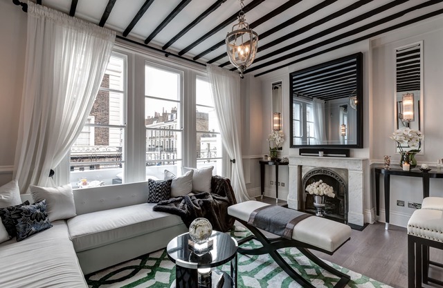 Beautiful 3 bed home, with amazing terrace & Super-fast Internet 1GB/1GB