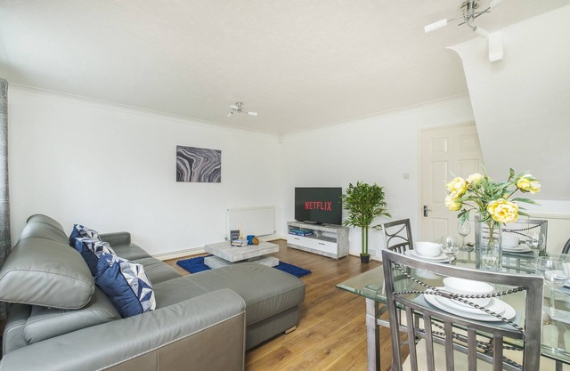 Beautiful 3 Bed House with Amazing Views in Dartford, Kent.