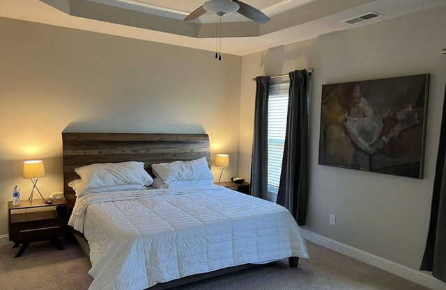 Beautiful 4 Bedroom Condo In Midtown ATL ✨