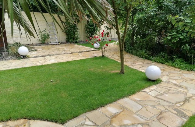 Beautiful 43 sqm apartment with balcony and garden