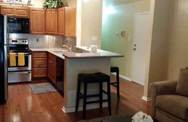 Beautiful Allegheny West Condo-Walk to Acrisure Stadium, PNC Park, Casino