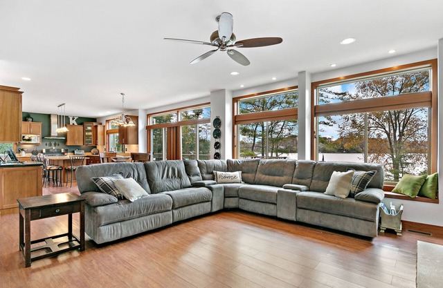 Beautiful and spacious lakefront home! Close to everything!