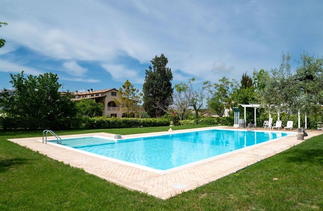 Beautiful apartment for 4 people with WIFI, pool, A/C, TV, patio and pets allowed