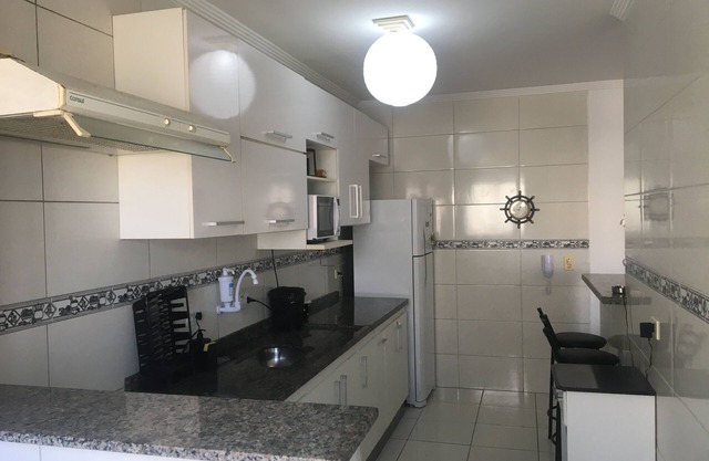 BEAUTIFUL AP WITH BARBECUE /BALCONY /POOL AND WIFI IN PRAIA GRANDE