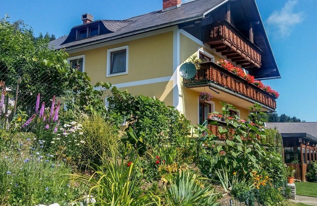 Beautiful apartment for 6 people with WIFI, pool, TV, patio, panoramic view and parking