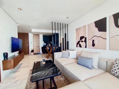 Beautiful Apartment, Great Location, Fiber Optic