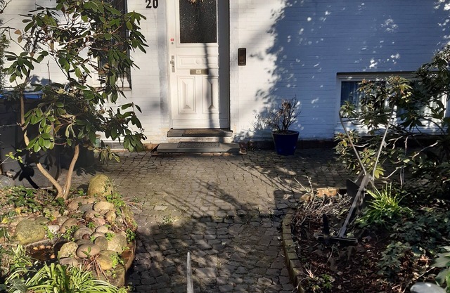 beautiful apartment in good location with well connection to all landmarks