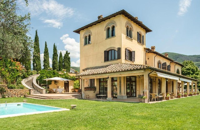 Beautiful apartment in Poggio Catino with 1 Bedrooms, WiFi and Outdoor swimming pool