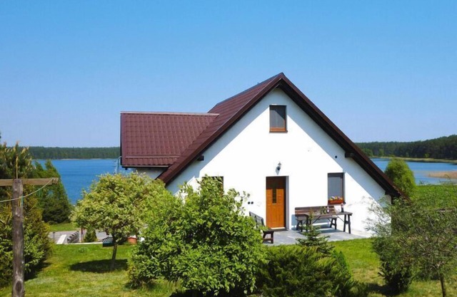 Beautiful Apartment in Prime Lakeside Spot