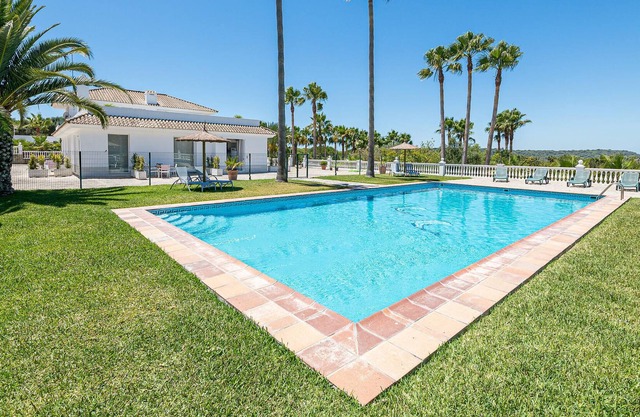 Beautiful apartment with outdoor pool, located very close to beautiful nature and only 3 km from the