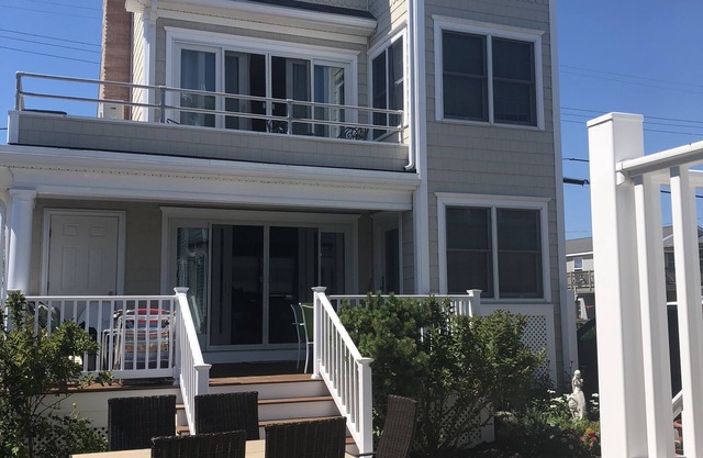 Beautiful Beachfront Home on Wells Beach