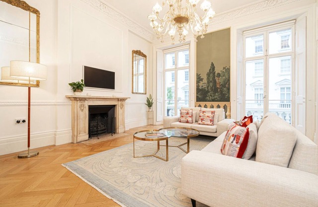Beautiful Belgravia by UnderTheDoormat
