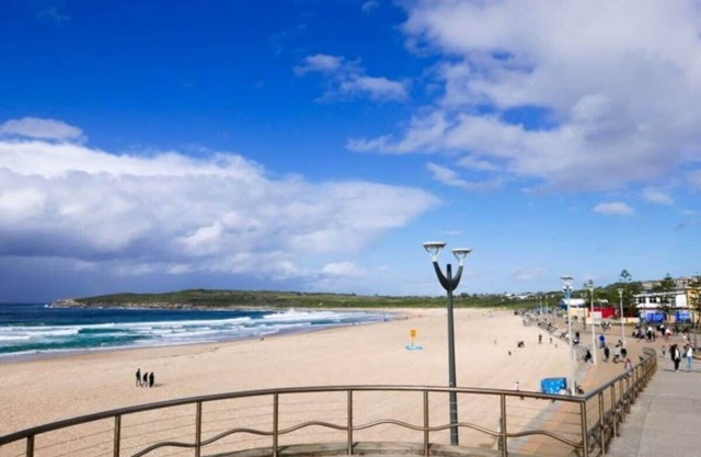 Beautiful Boho 3-Bed by the Beach & the Bush