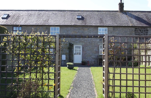 Beautiful cottage near Newton by the Sea and Alnwick.