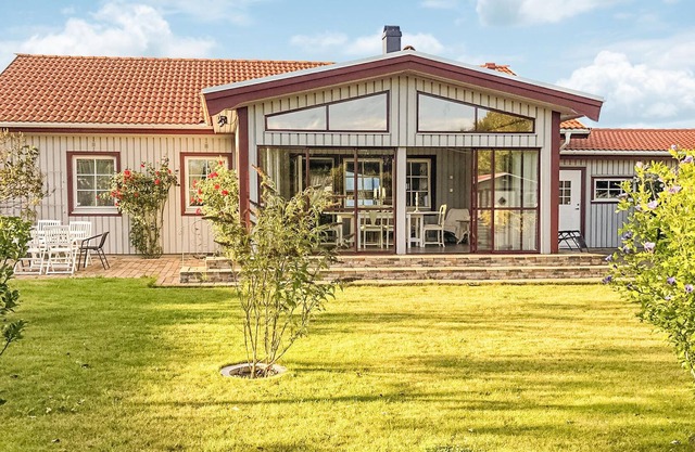 Beautiful cottage on child-friendly property in the cozy area Simrislund.