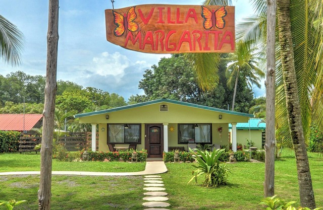 Beautiful beachfront home with a private pool in between Jaco & Manuel Antonio.