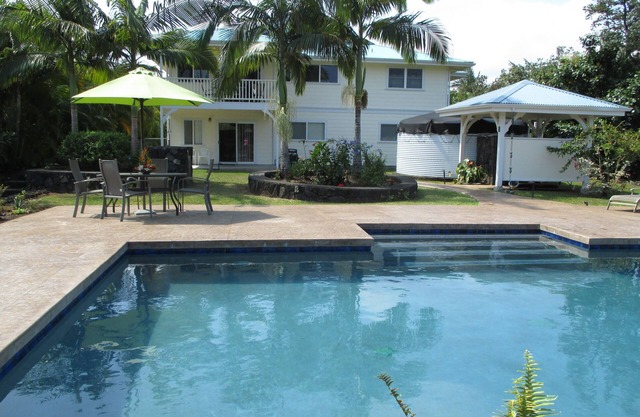 Beautiful Custom Eco Friendly Home with Private Back Yard POOL