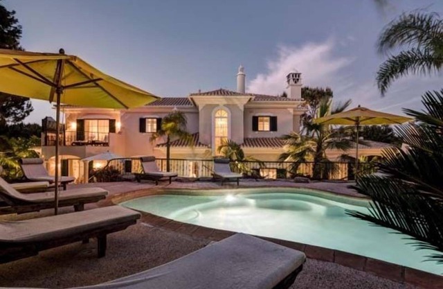 Beautiful Dunas Douradas Villa with heatable pool. Walk to the beach. SD11 - Almancil, Algarve