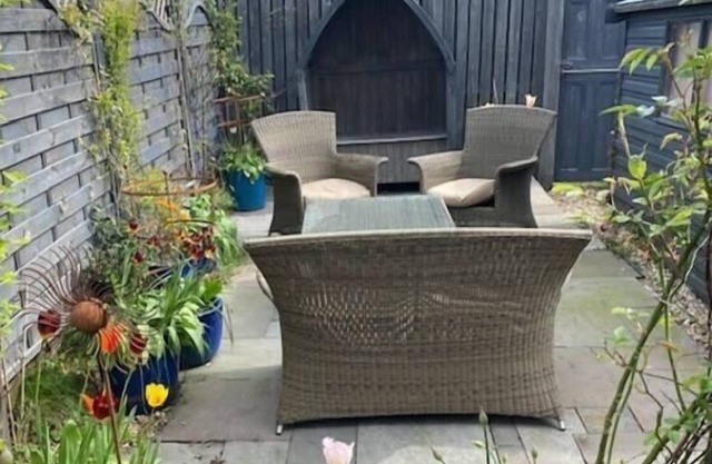 *Beautiful family home in Mumbles, with garden*