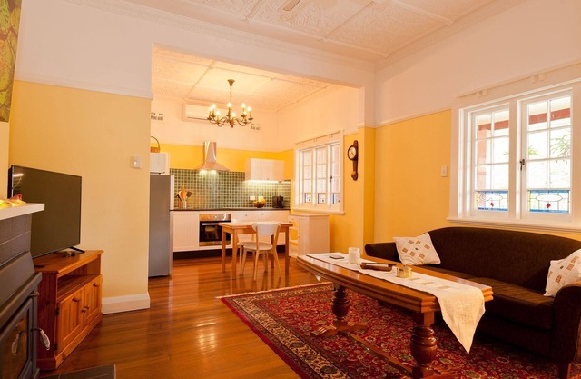 Beautiful Federation Apartment close to Taree CBD