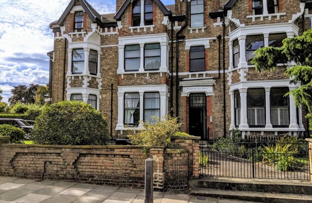 Beautiful flat perfect for Greenwich and O2