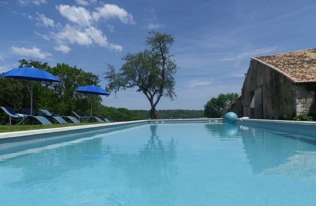 Beautiful hillside manor / chateau with private heated pool