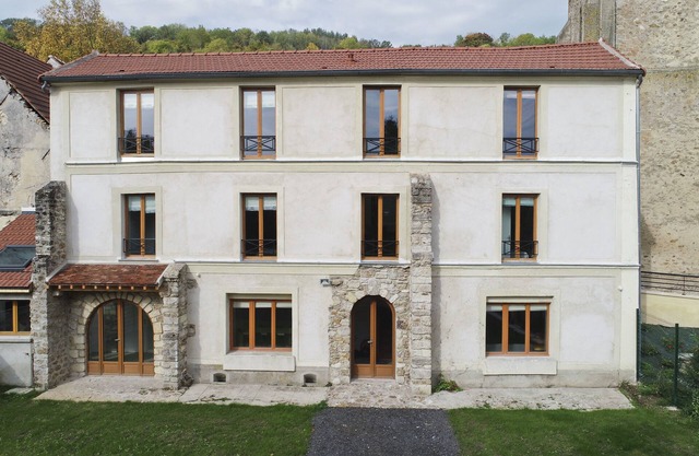 Beautiful house to share with friends or family