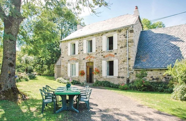 Beautiful home in riom-ès-montagnes