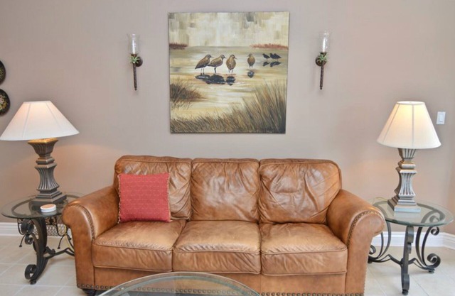 beautiful Home 98 steps from the beach just off Thomas drive