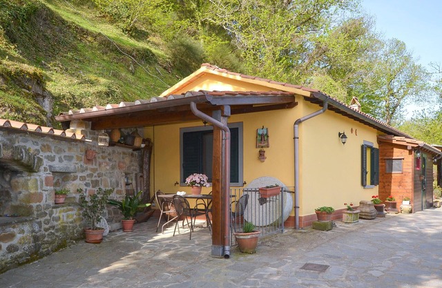 Beautiful home in Cortona with WiFi