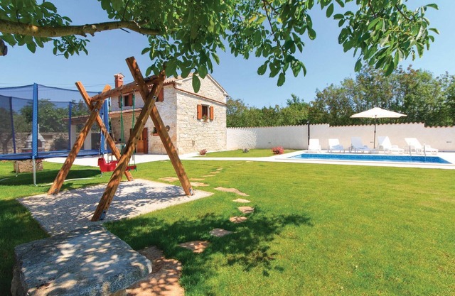 Beautiful home in Filipana with WiFi