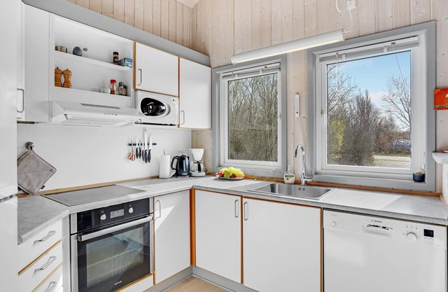 Beautiful home in Gørlev with kitchen