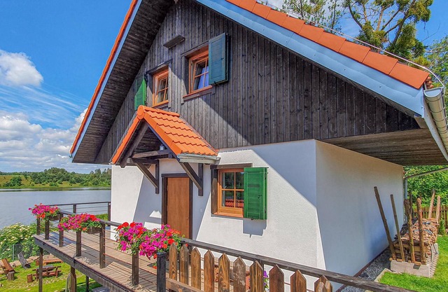 Beautiful home in Podwilczyn with sauna