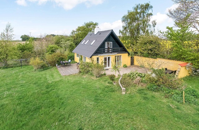 Beautiful home in Rudkøbing with WiFi