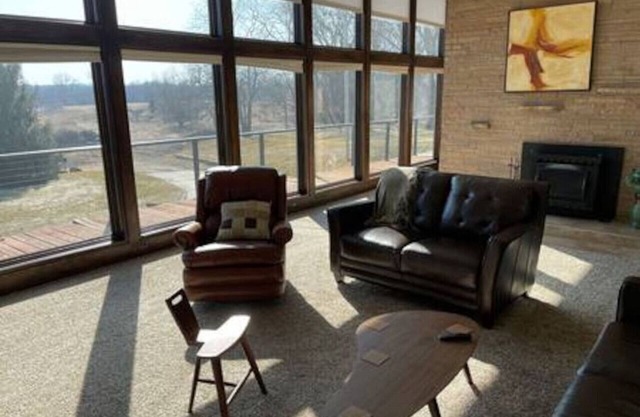 Beautiful Home in Town Acreage