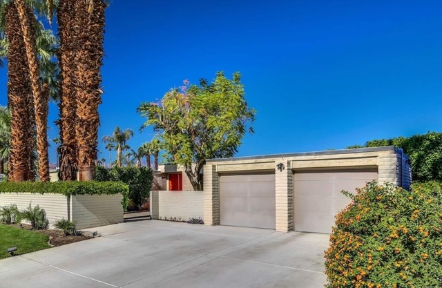 Beautiful home in Indian Wells