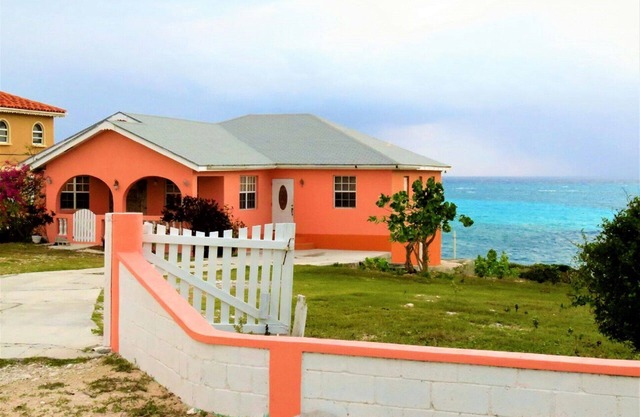 Beautiful Home Over Looking The Atlantic Ocean and the Beautiful TCI Cays